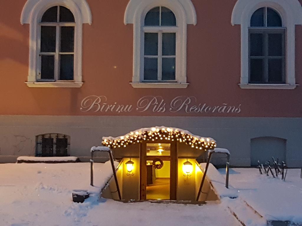 فندق Birinu Pils Bīriņi المظهر الخارجي الصورة